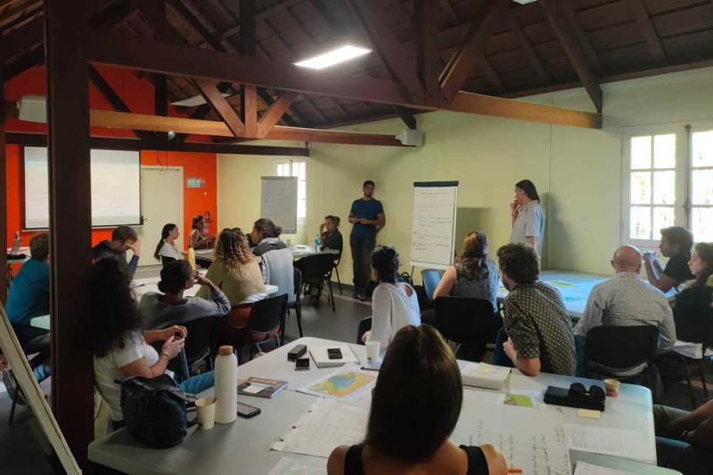 La réflexion autour du projet intégré de conservation et de restauration des milieux naturels s'élabore collectivement © Parc national de La Réunion