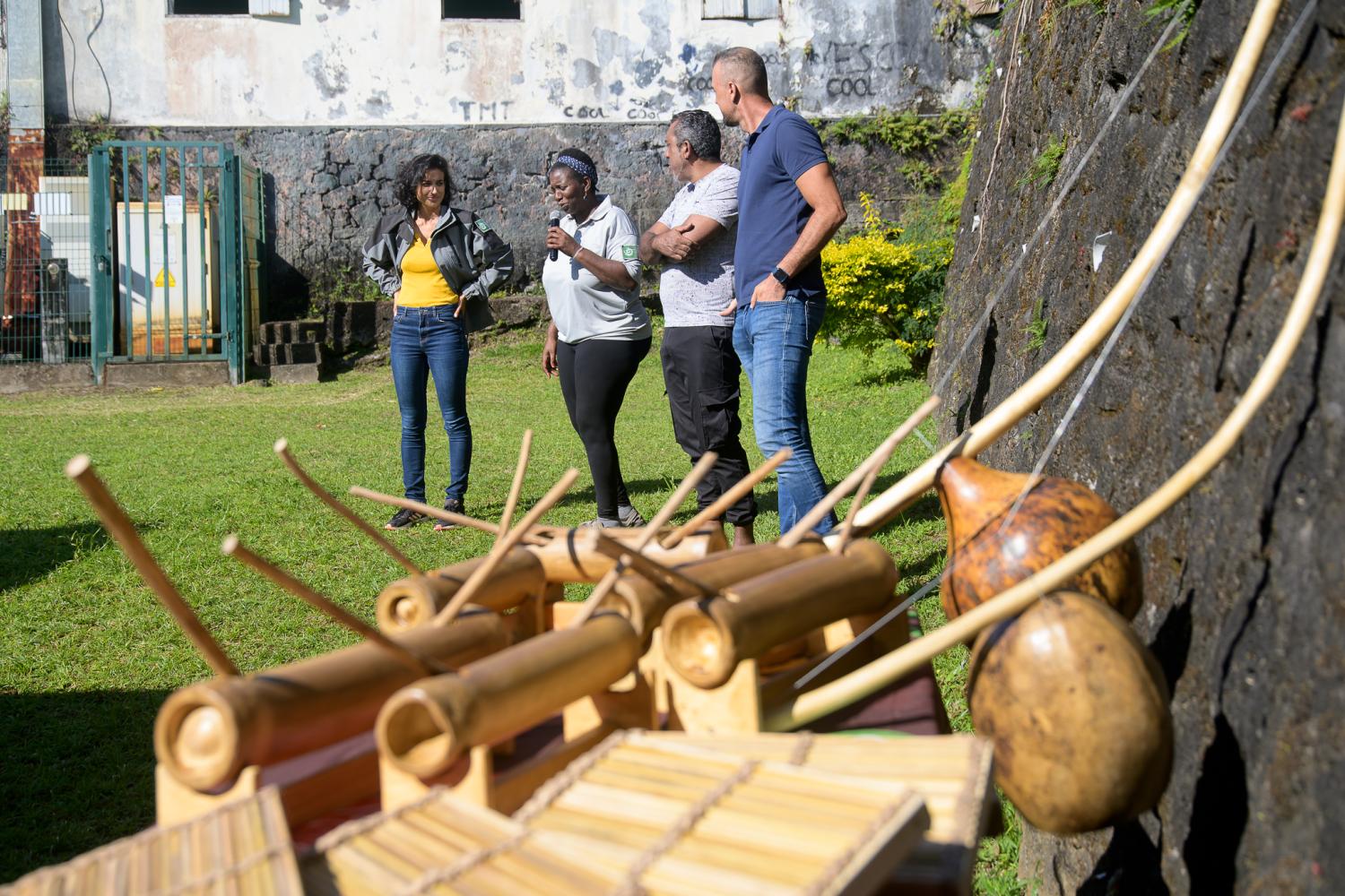 Présentation et instruments traditionnels